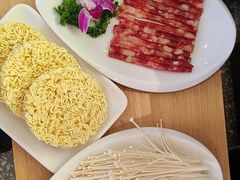 -古乐牛香•鲜牛肉牛杂火锅(系马桩总店)