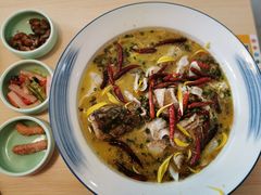 老坛特色酸菜鱼-壹块捌烧烤(灯市口店)