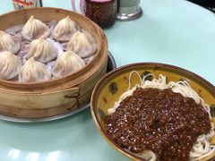 炸酱拌面-食惠里小笼包面馆(越秀店)