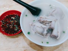 -雷祖芳老妈蹄花店