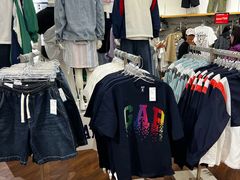 -GAP(王府井奥莱·香江小镇店)
