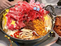 部队锅-MI WU FACTORY米屋美食工厂餐厅(绿地店)