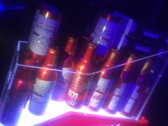 百威啤酒-Club Queen皇后酒吧
