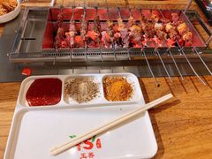 -珲春玉善烧烤串城(朝中店)