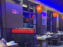 -山河屯铁锅炖·非遗东北菜(南山店)