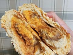 芋泥流沙肉松包-喜茶(无锡荟聚中心店)