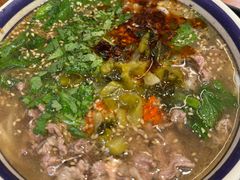 -云阿蛮云南生烫牛肉米线(奉贤路店)