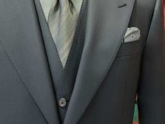 -吴志坚洋服店(贵都邻里中心店)