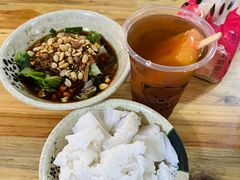 -余庆小吃(小吃一条街店)