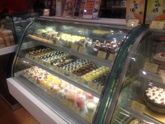 面包甜点陈列柜-BreadTalk面包新语·烘焙蛋糕(金光华广场店)