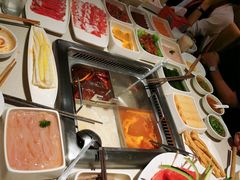-海底捞火锅鲜切牛肉主题店(长寿路店)