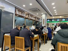 -苏沪老鸿兴城市饭堂(肇嘉浜路店)