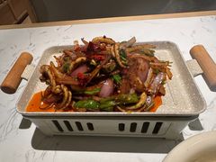 -关东小磨东北菜(漕河泾印象城店)