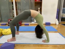 -亚太瑜伽普拉提学院