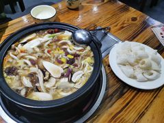 -菌之家·专业纯野生菌火锅·特色炒菌