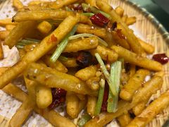 干煸藕条-刘胖子家常菜·蹄花焖藕(中央花园店)