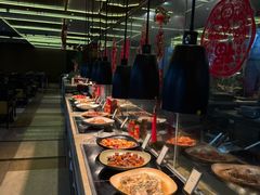 -大中华希尔顿酒店-念自助餐·嗨啤·小龙虾