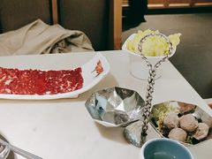 -左庭右院鲜牛肉火锅(浦江欢乐颂店)