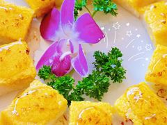-阿瓦山寨·湘菜现炒·剁椒鱼头王(咸阳总店)