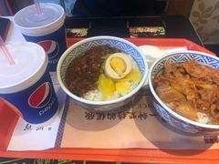 -吉野家(秀谷店)