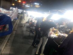 -吴山路夜市