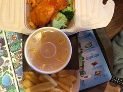-横琴湾畔餐厅(长隆海洋王国白鲸剧场店)