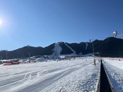 -丝绸之路山地度假区滑雪场