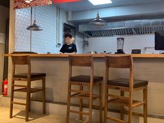 大堂-日进一片海.生腌海鲜火锅.宵夜烧烤(三里屯总店)