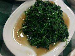 豆苗-老大同酒家·糟卤·本帮菜(中山公园店)