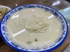 鱼汤面-雪琴面馆富安特色鱼汤面(城中花园店)