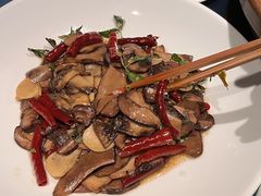 -一坐一忘云南菜(嘉里中心店)