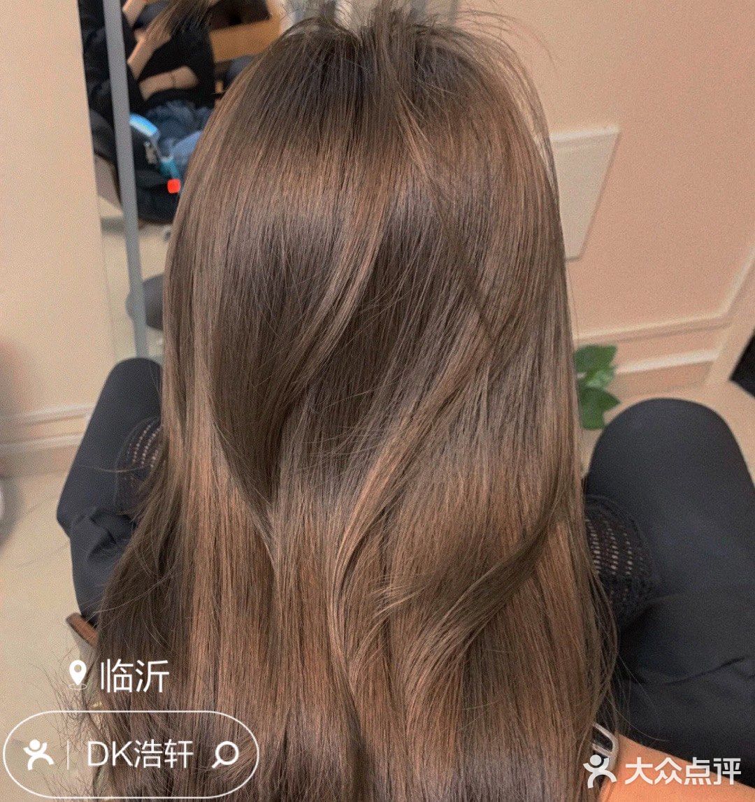 不用漂的奶茶棕，秋天必选发色[礼花]