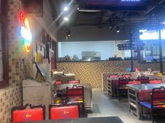 -马路牙子烧烤音乐酒馆(望京店)