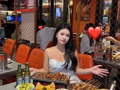 -威记烧嘢·南宁烧烤·超级生牛(绿地店)