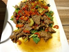 小炒黄牛肉-三湘四水正宗湘菜(君峰路店)