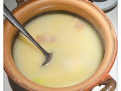 鸡汤蒜子炖台州豆腐-麻六记(新天地店)