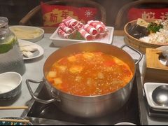 -尚尚仙·酸汤猪手·猪肚鸡火锅(华联万柳购物中心店)