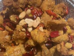 -小鱼小牛·鱼牛干锅·脆鱼火锅(世欧广场店)