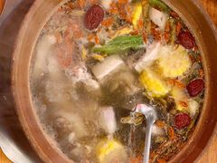 石橄榄炖鸡-洪大厨鸡煲(福田店)