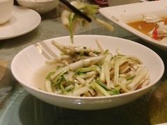 水芹炒香干-新聚丰菜馆(太监弄店)