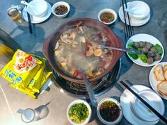 -东记炭炉·海鲜鸡煲(龙华店)