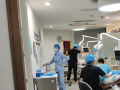 -登特口腔医院(鼓楼东街口店)