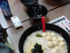 -灵芝妹子海鲜米线(瓦房店新玛特店)