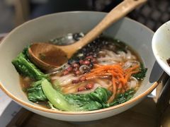 -百春原湖南牛肉粉(百联世纪店)