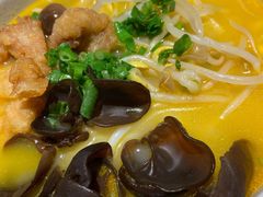 金汤酥肉酸辣米线-云海肴·汽锅鸡·云南菜(美罗城店)