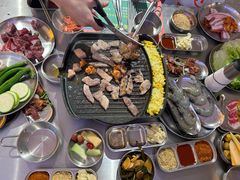 -阿亲家·韩式无限烤肉(春熙路店)