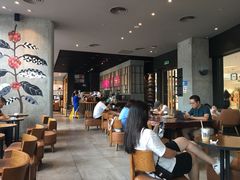 大堂-星巴克臻选(广州白云万达1层店)