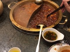-小天鹅火锅·一线江景洪鼎旗舰店(洪崖洞店)