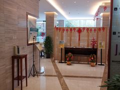 -上海虹桥君丽假日酒店(娄山关路地铁站店)