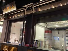 门面-上名堂·鱼头好吃(体育场路店)